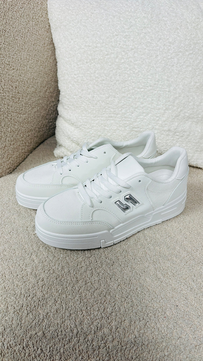 NEW SNEAKERS - WHITE