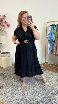 HALF-LONG DRESS WITH V-NECK AND BELT 